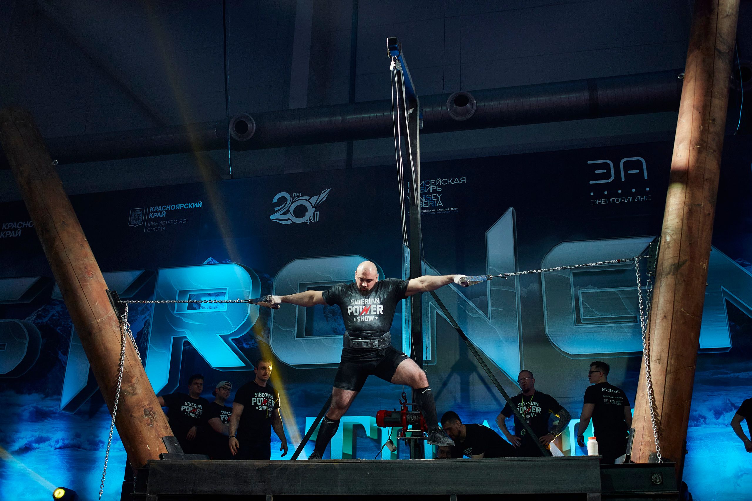 Белгородец Давид Шамей стал вторым на международном турнире Strongman Titans 1