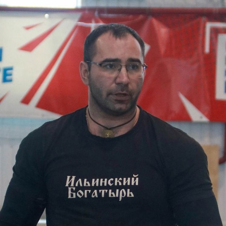 Хромых Виктор